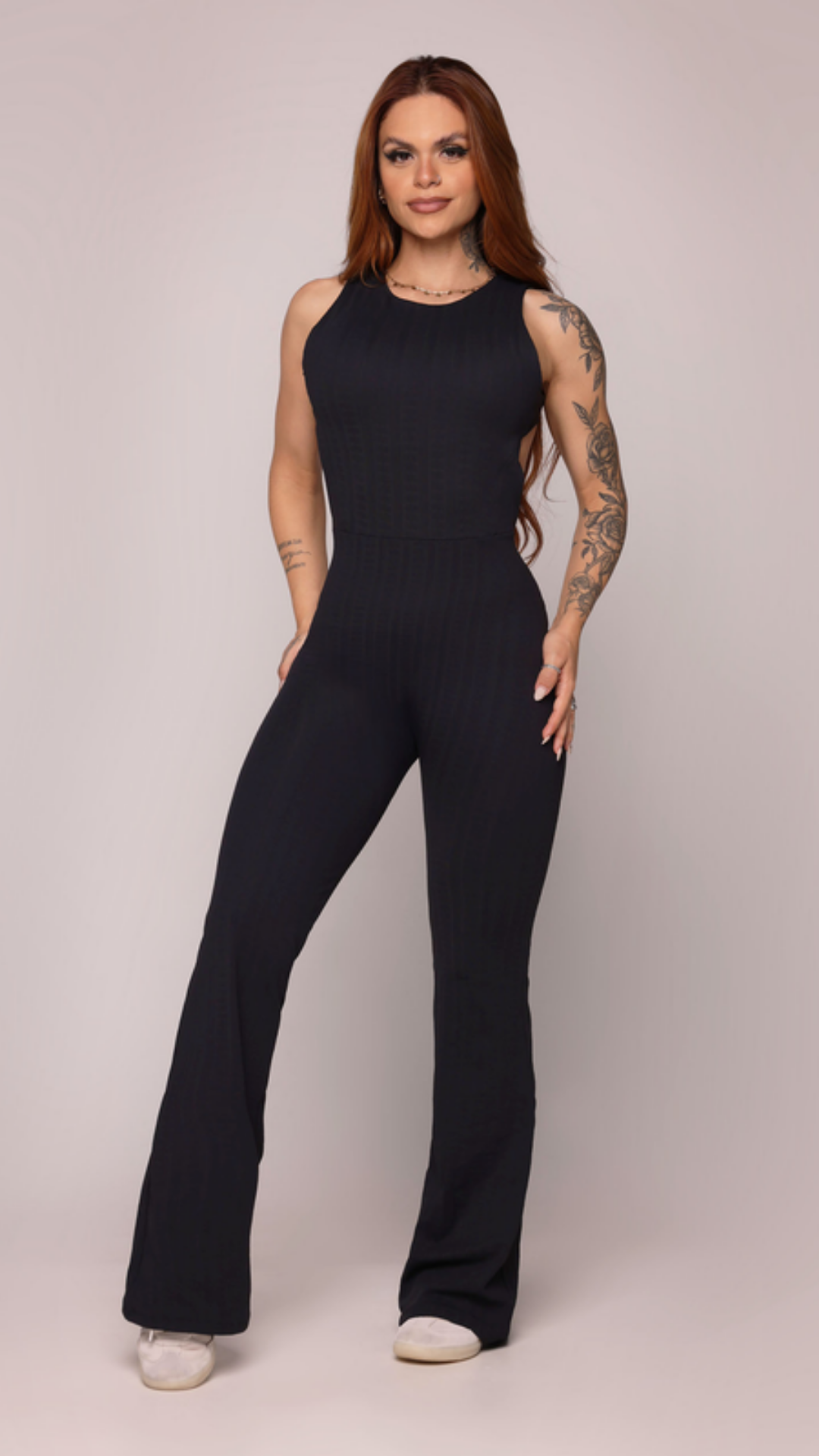 Macacão CHIPRE FLARE Moving Sem Empina Bumbum JACQUARD FLOWERS PRETO